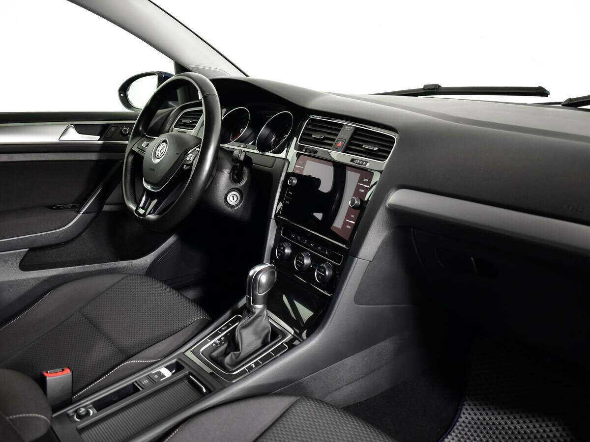 Volkswagen Golf, 2018 Фото №7