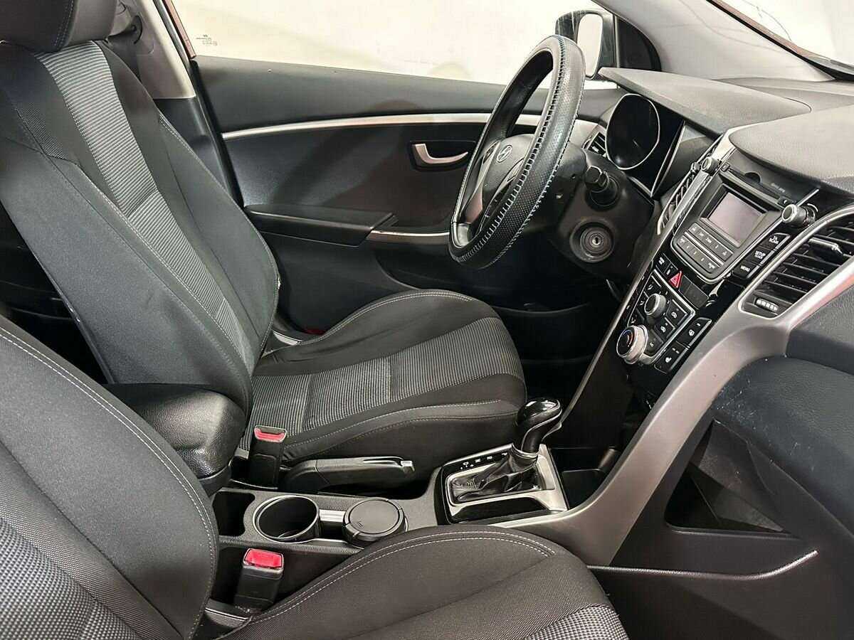 Hyundai i30, 2012 Фото №10