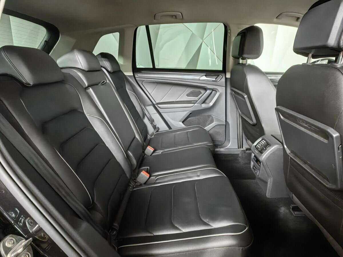Volkswagen Tiguan, 2018 Фото №12