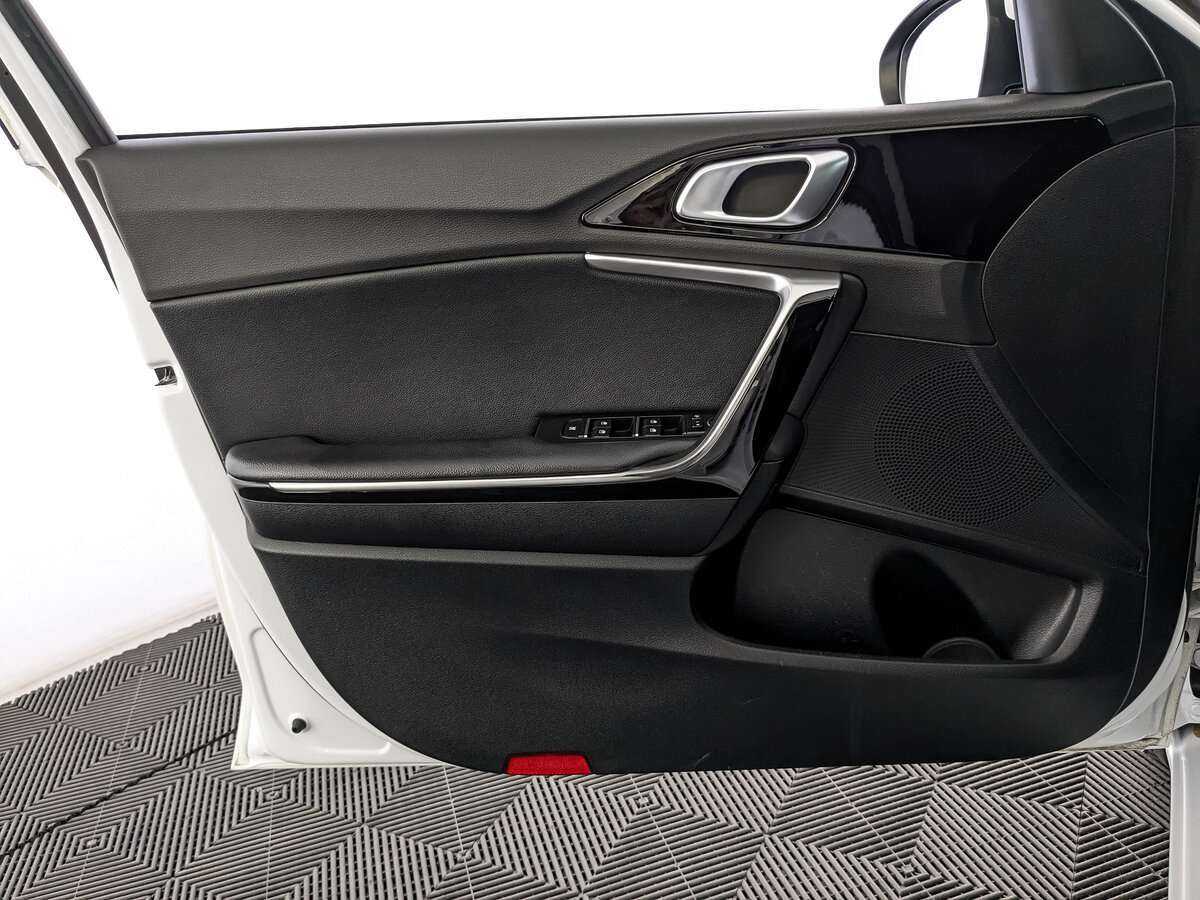 Kia Ceed, 2021 Фото №15