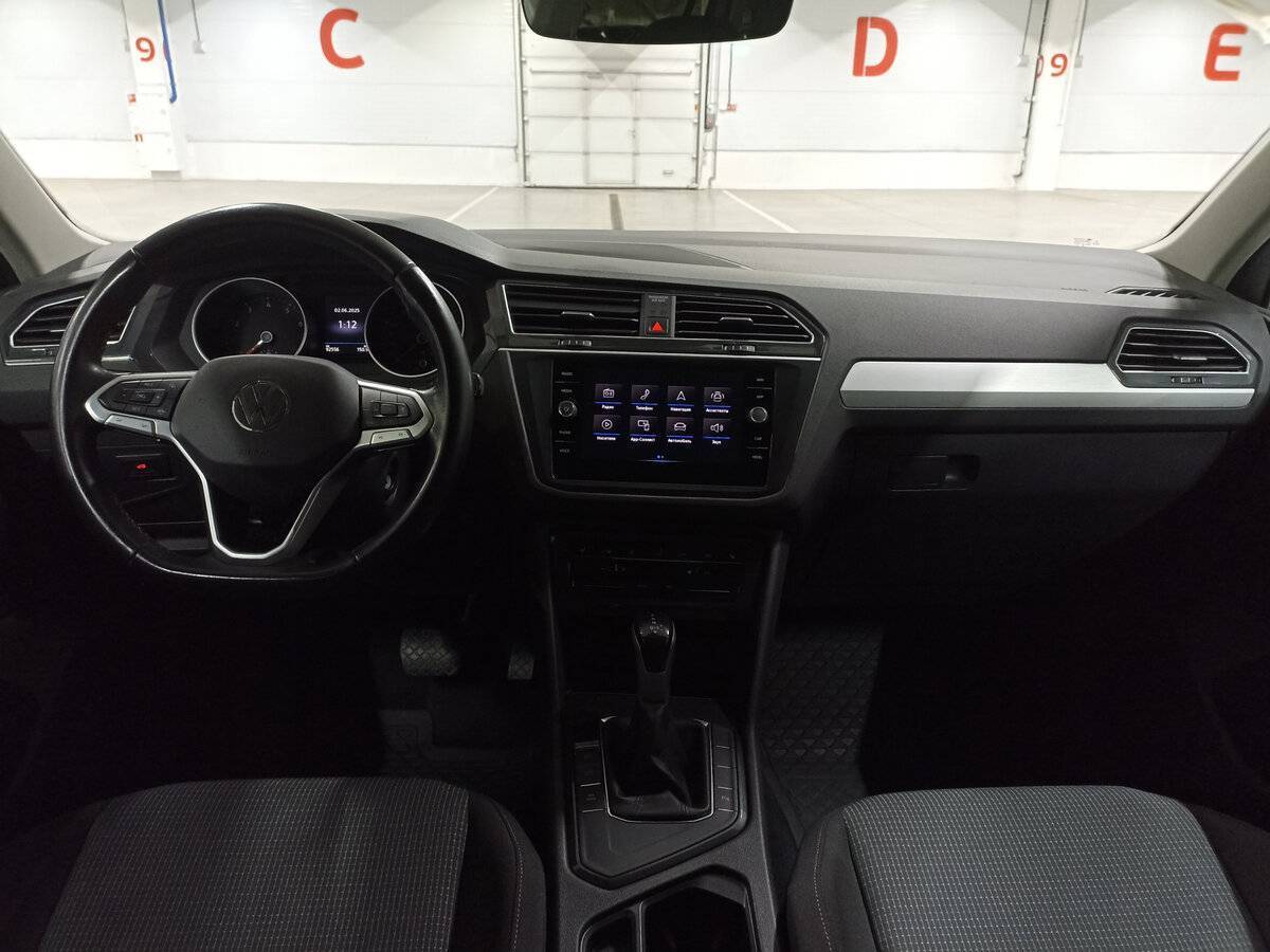 Volkswagen Tiguan, 2021 Фото №14