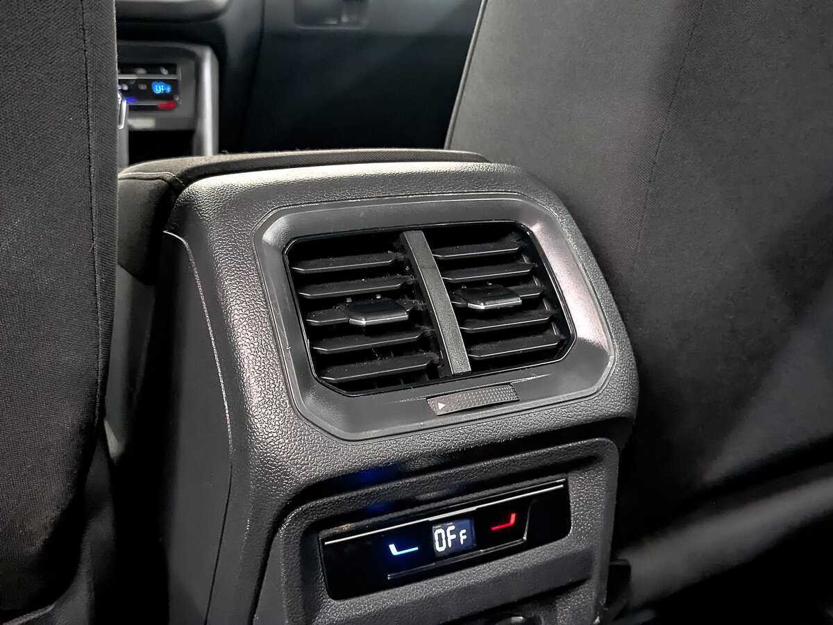 Volkswagen Tiguan, 2021 Фото №25
