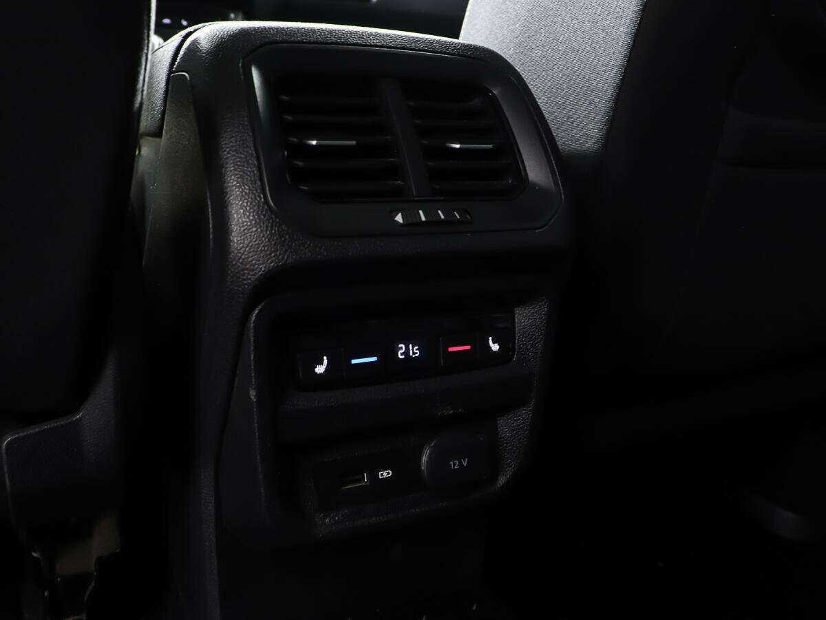 Volkswagen Tiguan, 2018 Фото №20