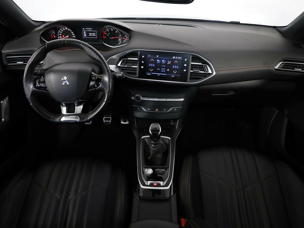 Peugeot 308 II Рестайлинг, 2019 Фото №7