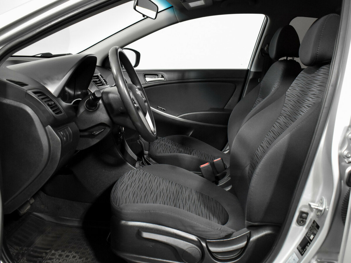 Hyundai Solaris I Рестайлинг, 2015 Фото №10