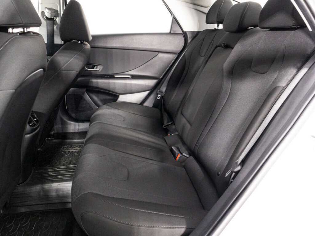 Hyundai Elantra, 2021 Фото №10