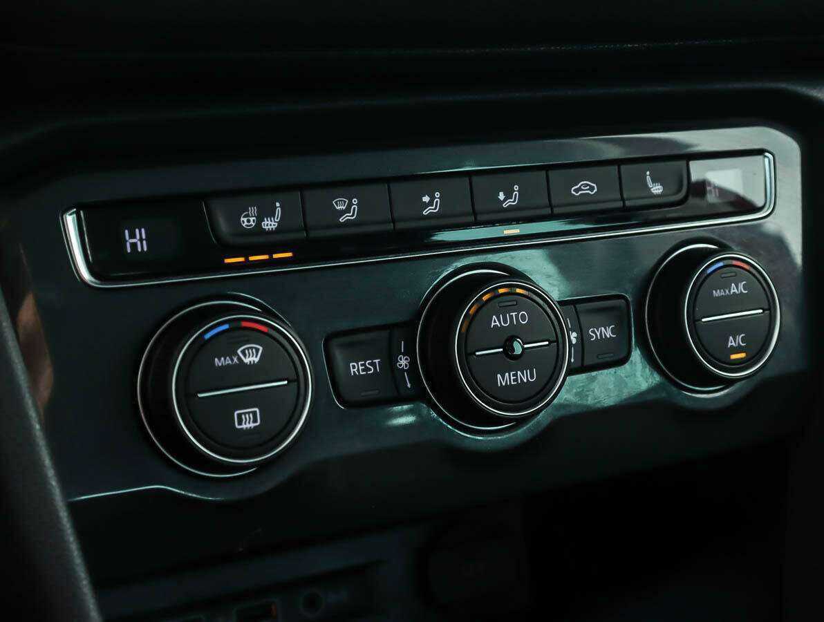 Volkswagen Tiguan, 2019 Фото №12