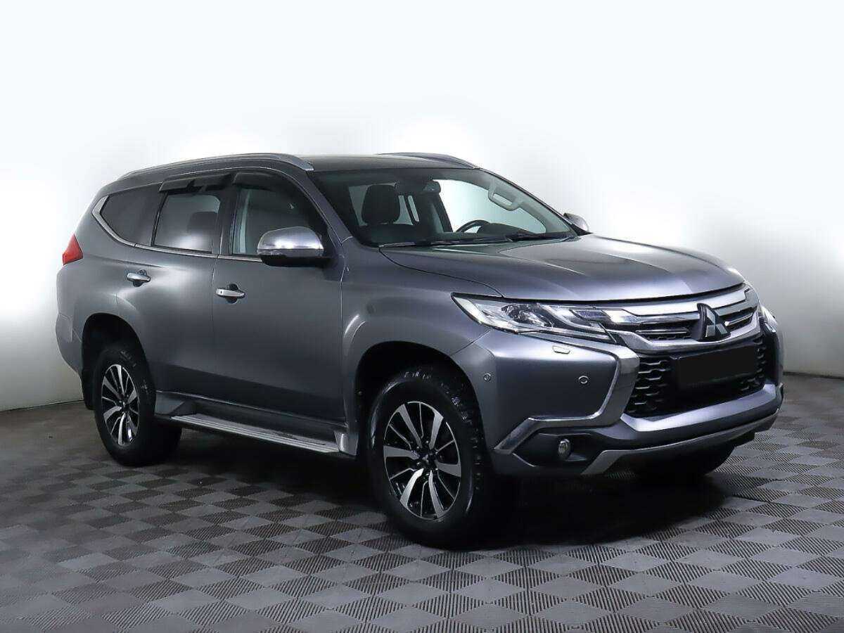 Mitsubishi Pajero Sport, 2017 Фото №2