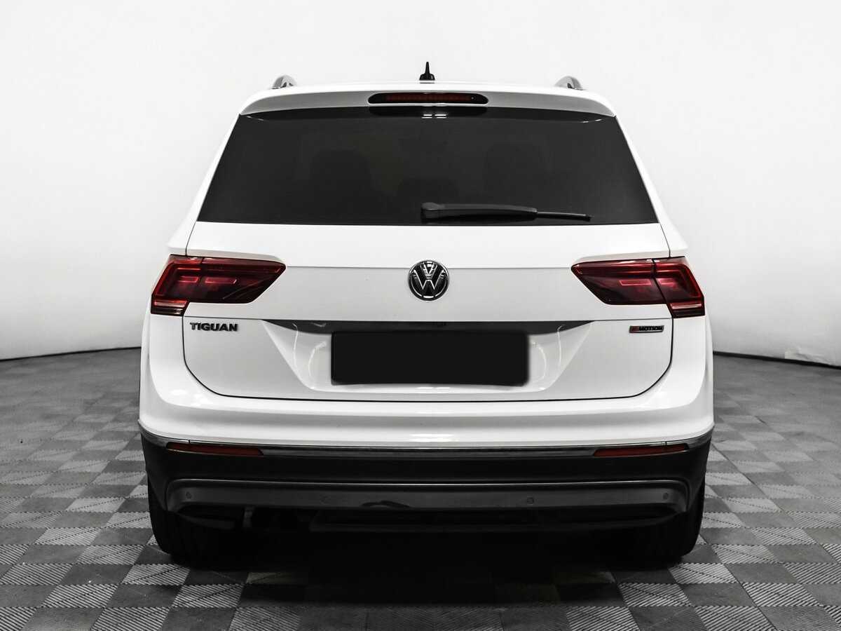 Volkswagen Tiguan, 2018 Фото №6