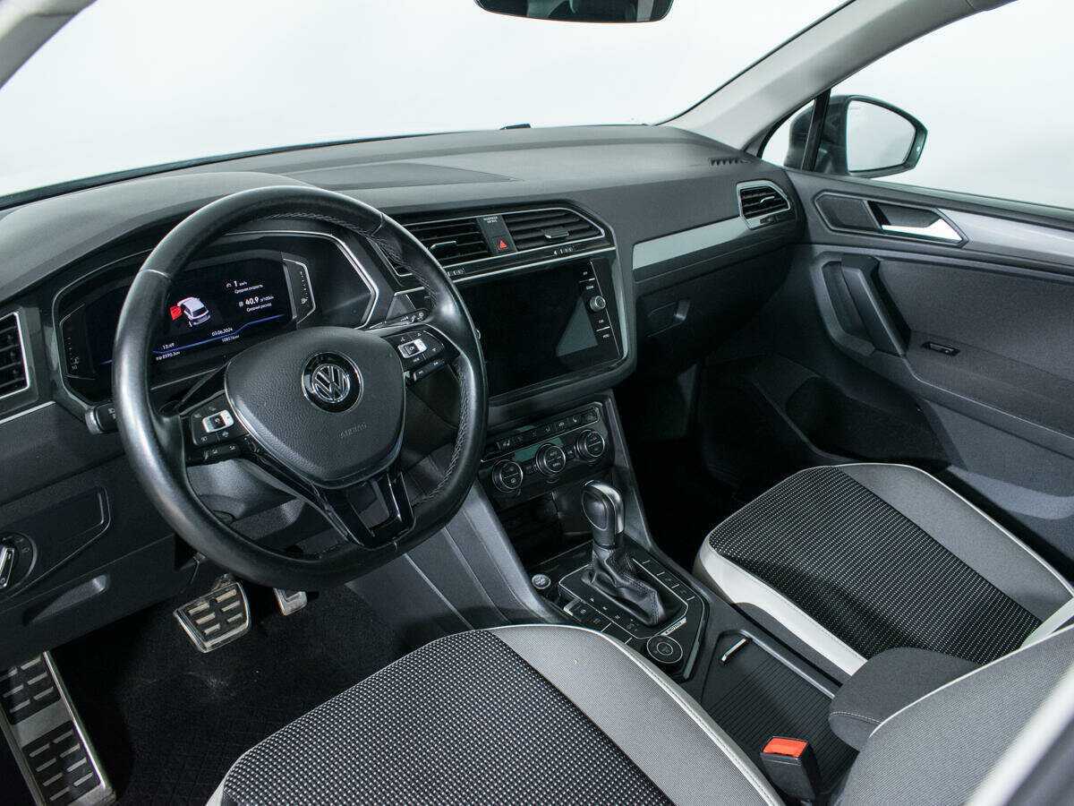 Volkswagen Tiguan, 2020 Фото №13