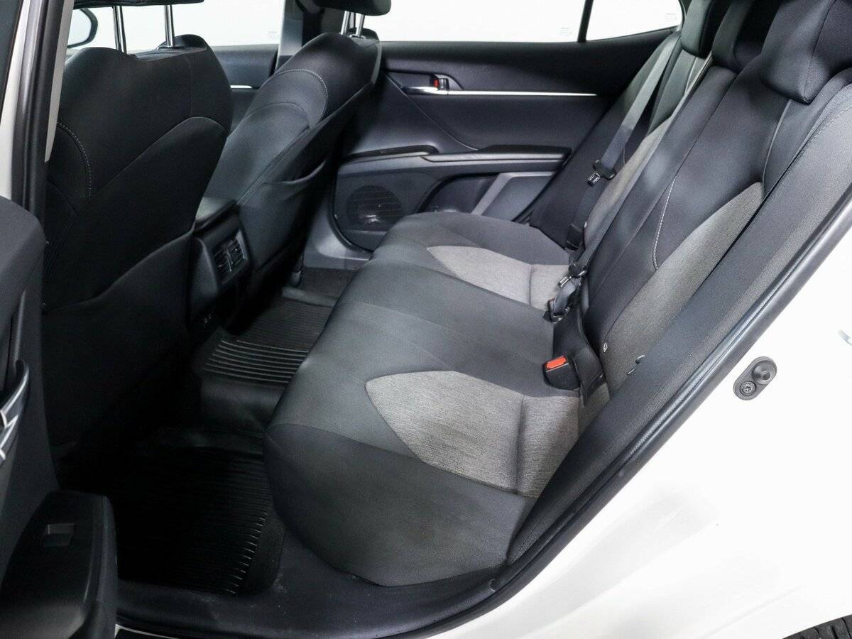 Toyota Camry, 2021 Фото №10