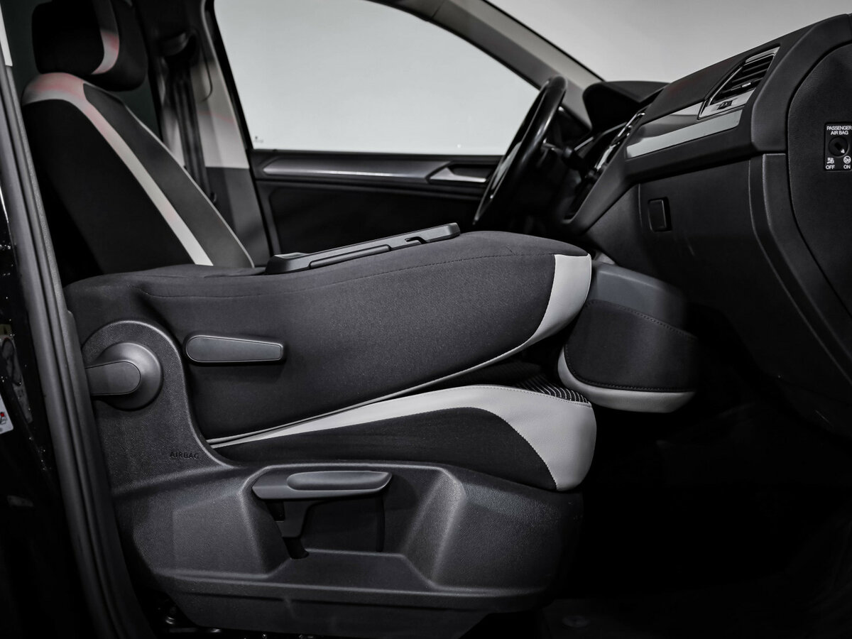 Volkswagen Tiguan II, 2019 Фото №24