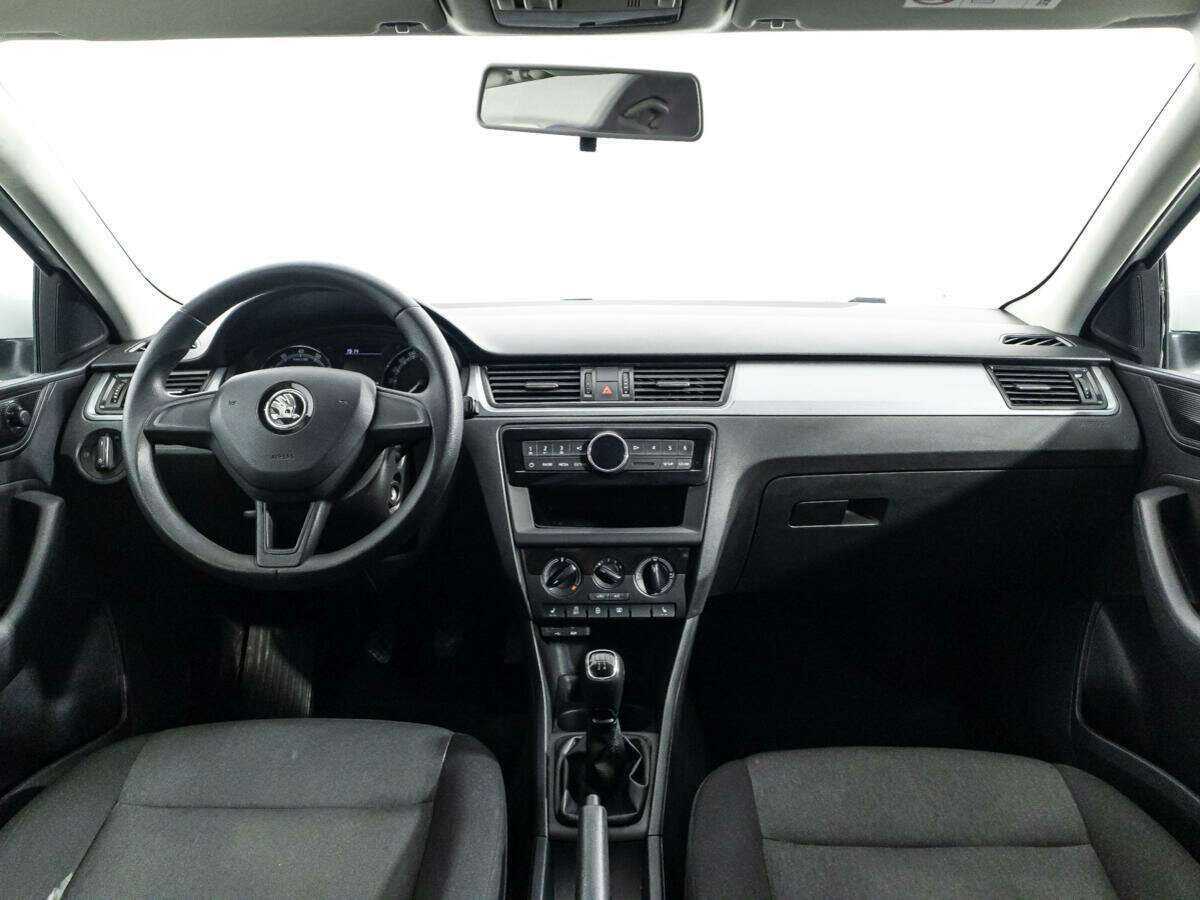 Skoda Rapid, 2017 Фото №13