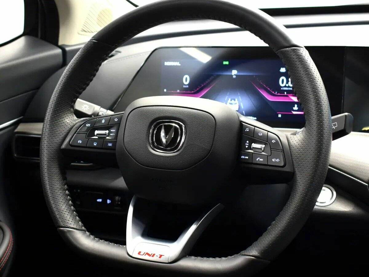 Changan UNI-T, 2023 Фото №8