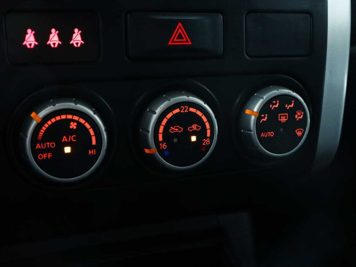 Nissan X-Trail, 2013 Фото №16