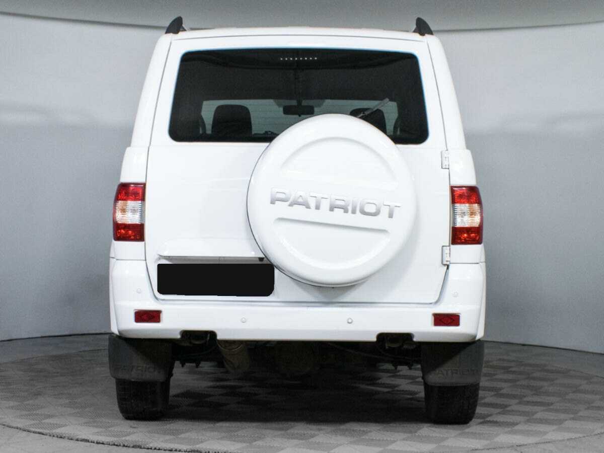 УАЗ Patriot, 2018 Фото №6