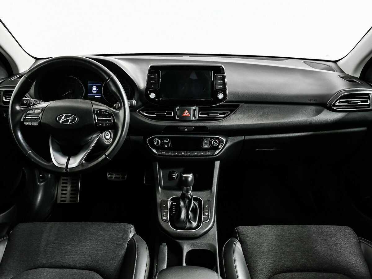 Hyundai i30, 2022 Фото №11