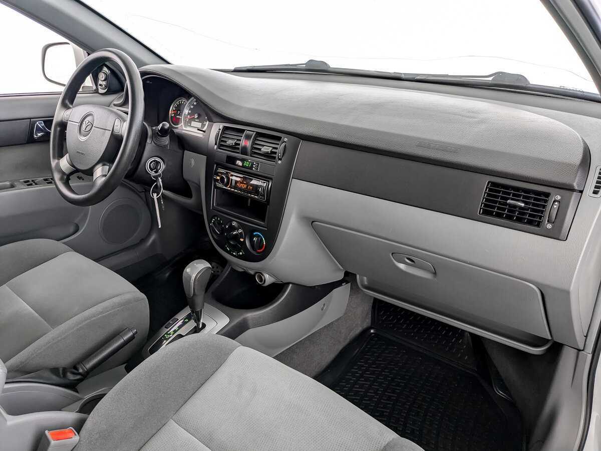 Daewoo Gentra, 2014 Фото №9
