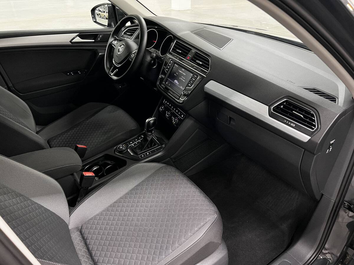 Volkswagen Tiguan, 2017 Фото №11