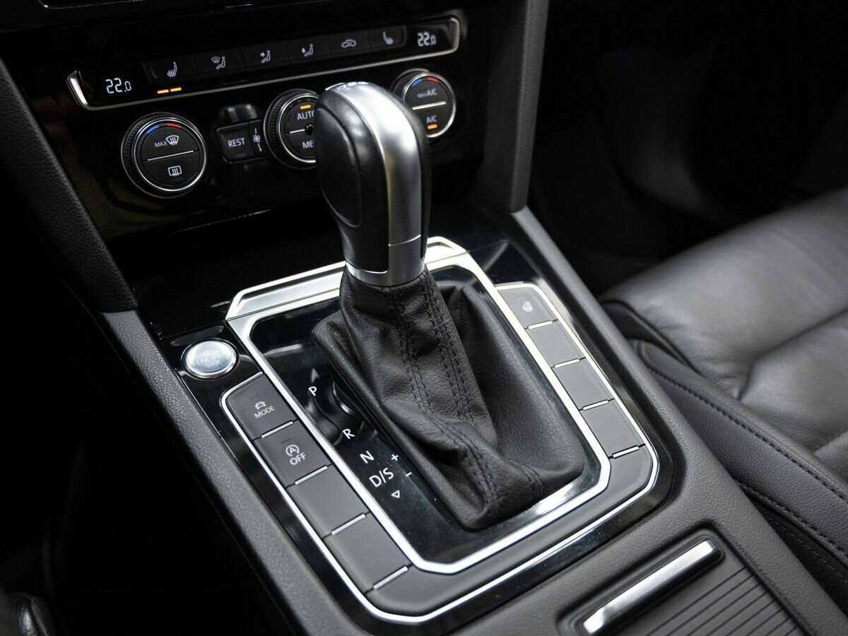 Volkswagen Passat, 2019 Фото №20
