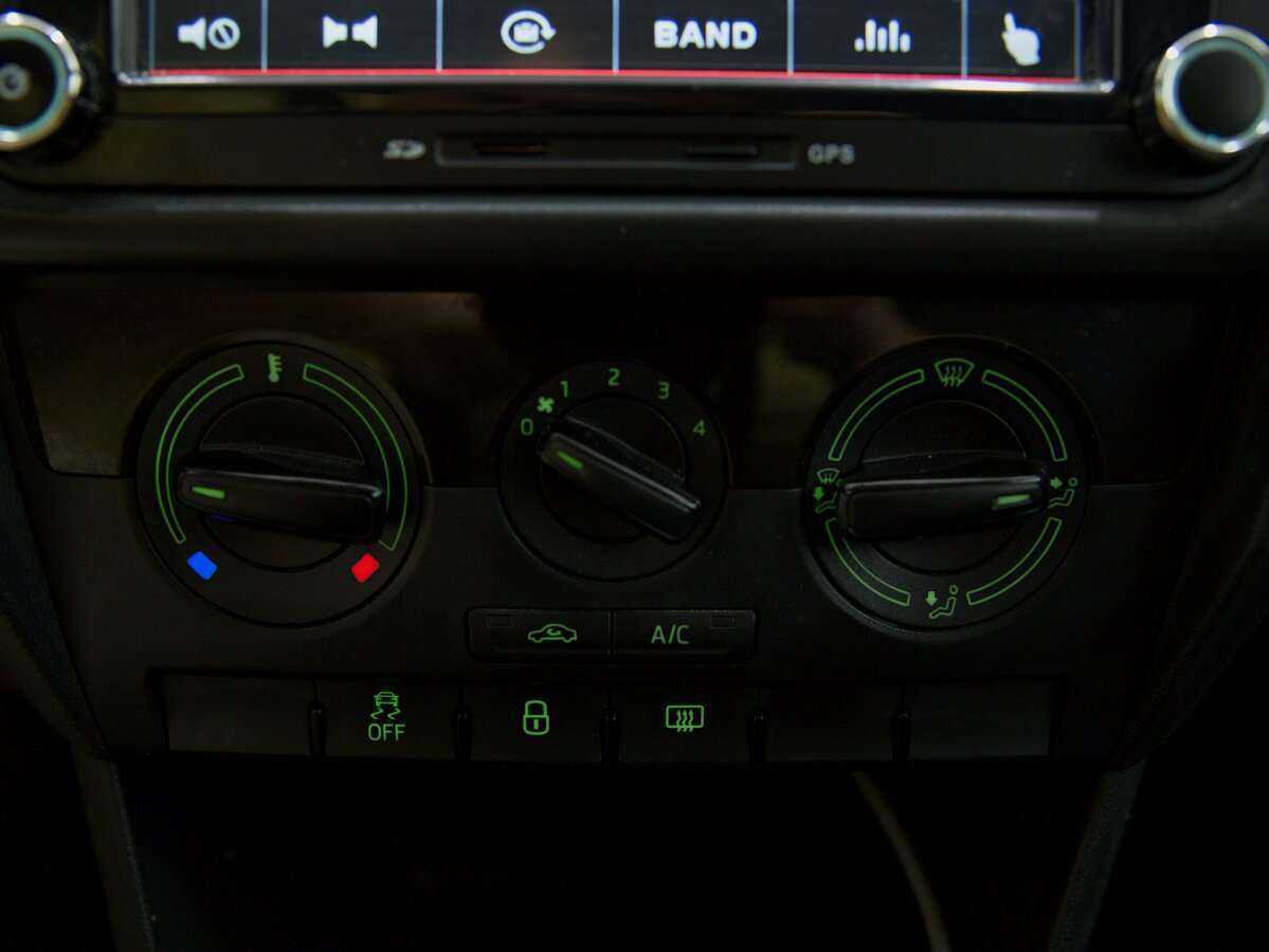 Skoda Rapid, 2018 Фото №12