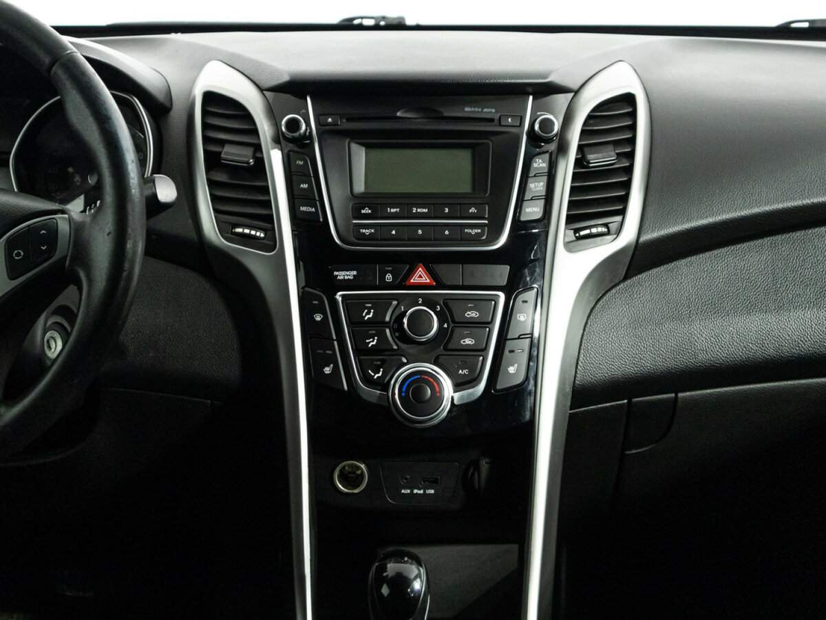 Hyundai i30, 2012 Фото №14