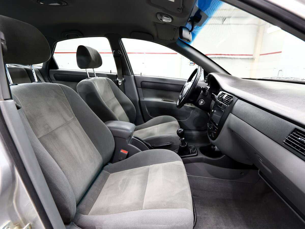 Daewoo Gentra, 2013 Фото №13