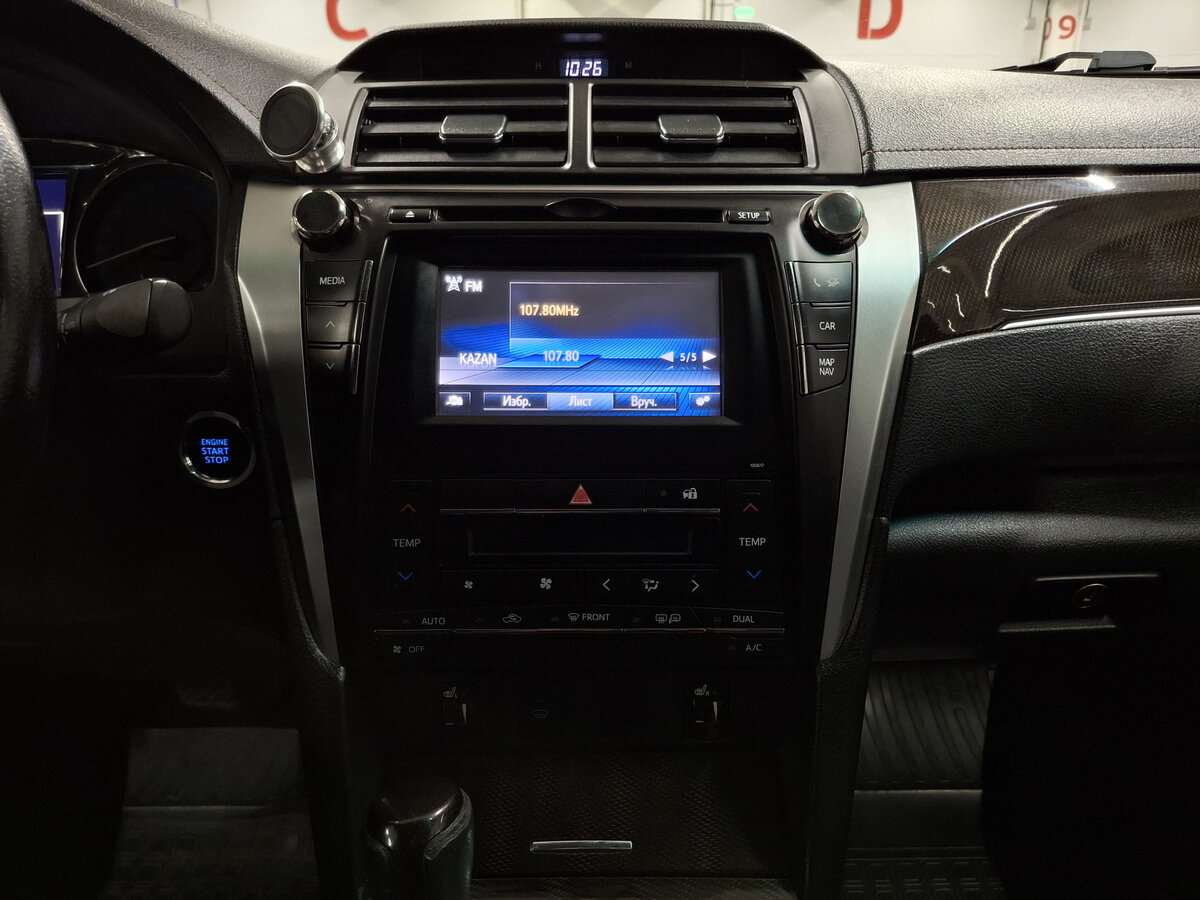 Toyota Camry VII (XV50) Рестайлинг, 2016 Фото №14