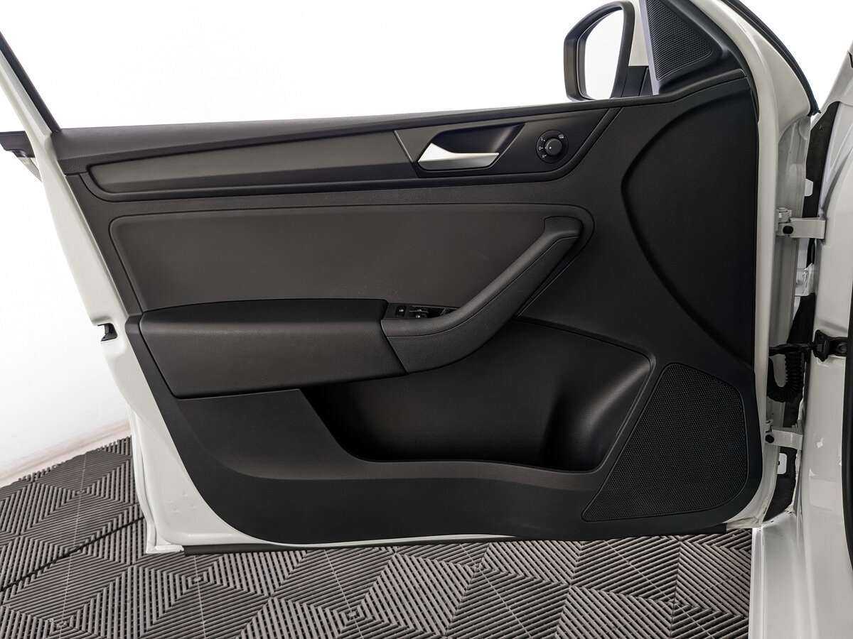 Volkswagen Polo, 2021 Фото №12