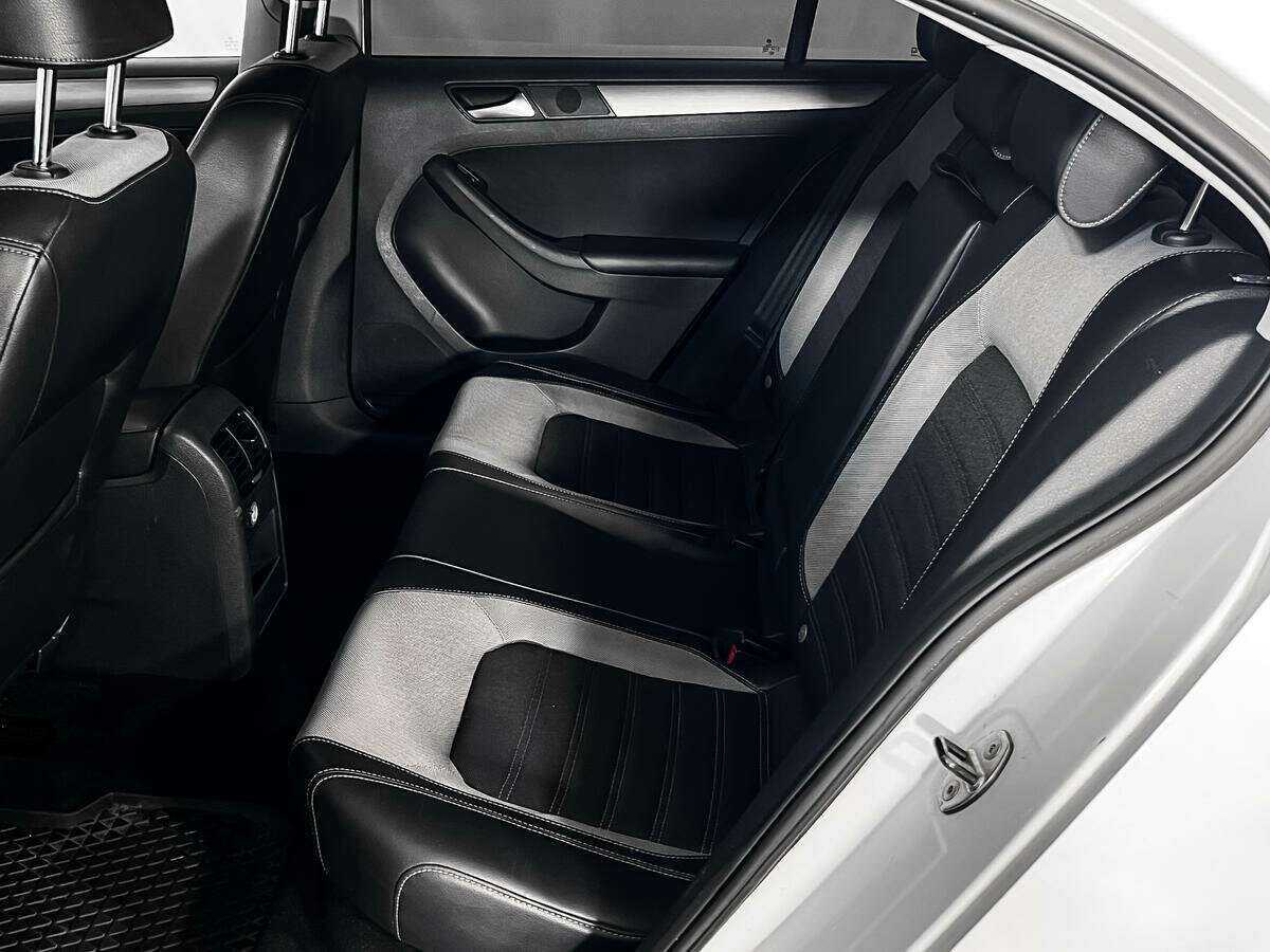 Volkswagen Jetta, 2013 Фото №10
