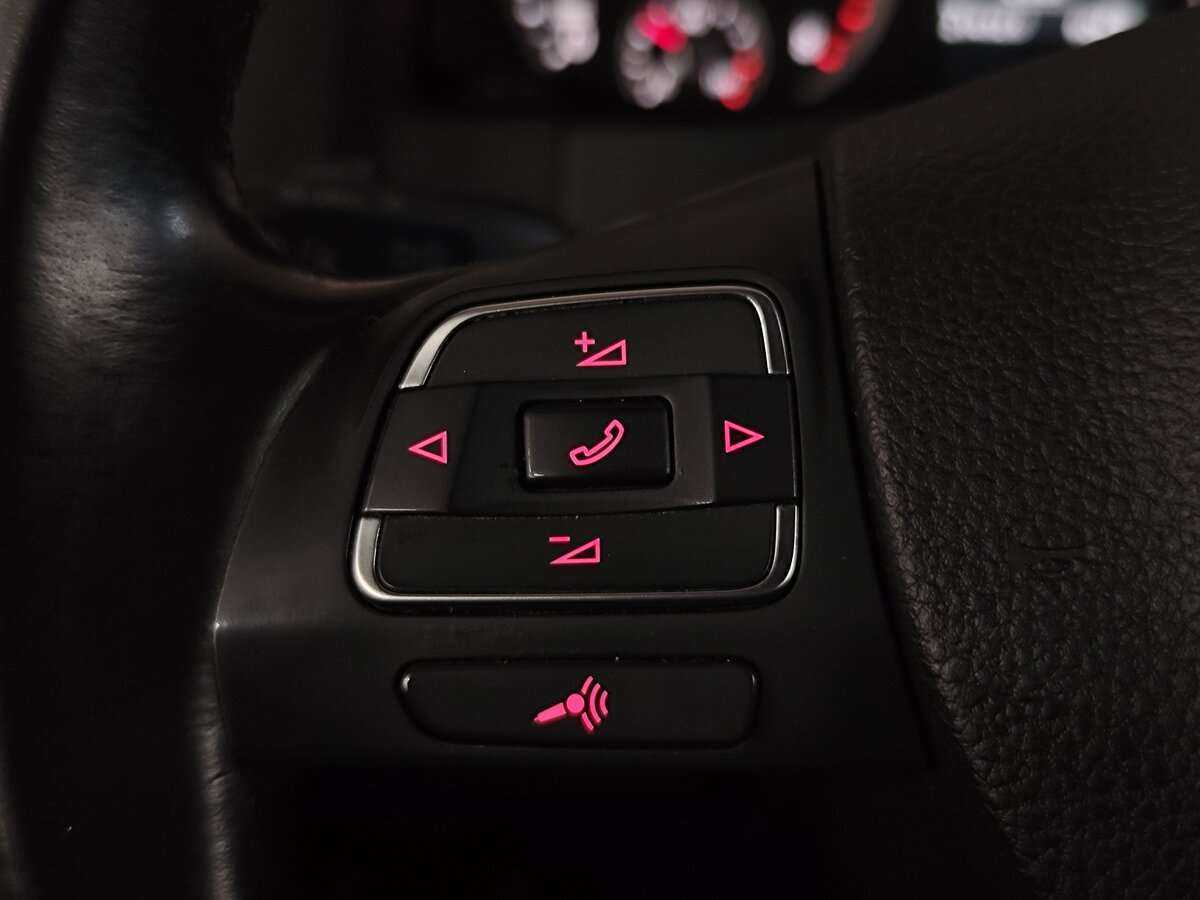 Volkswagen Tiguan, 2012 Фото №7