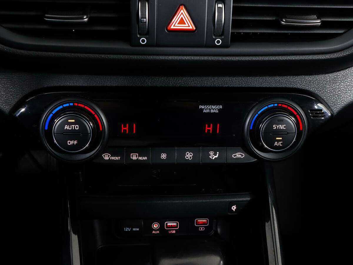 Kia Cerato, 2018 Фото №16