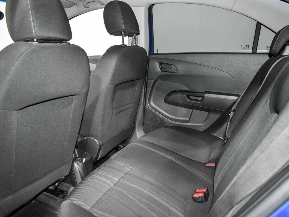 Chevrolet Aveo, 2012 Фото №12