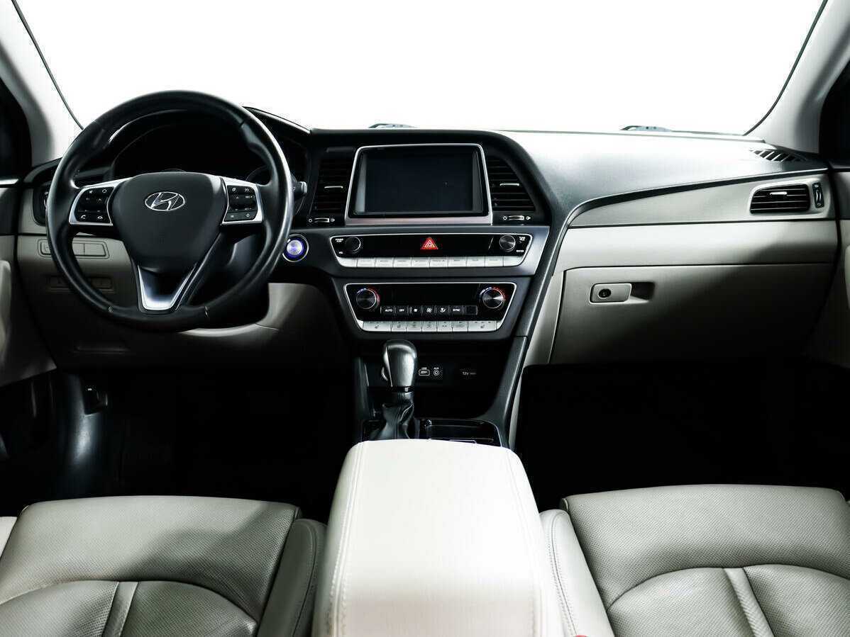 Hyundai Sonata, 2018 Фото №11