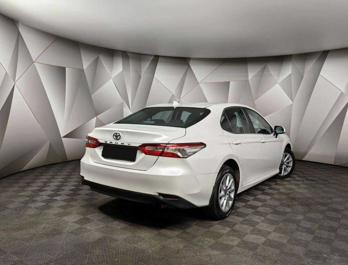 Toyota Camry, 2021 Фото №2