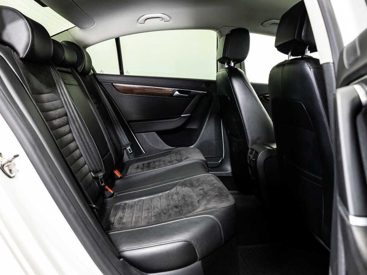 Volkswagen Passat, 2013 Фото №12