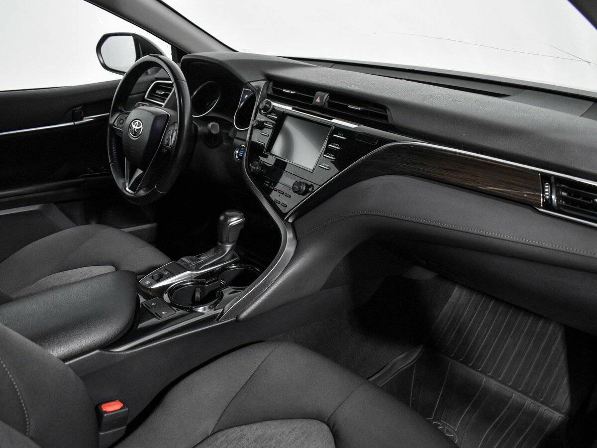 Toyota Camry, 2019 Фото №12