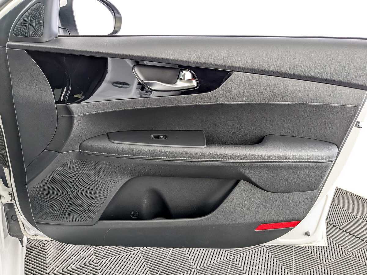 Kia Cerato, 2021 Фото №24