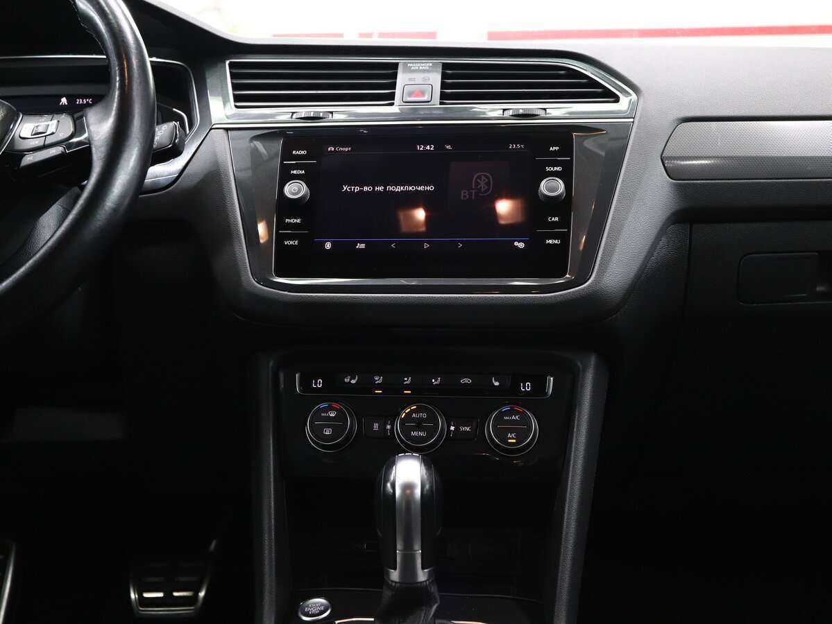 Volkswagen Tiguan, 2019 Фото №20