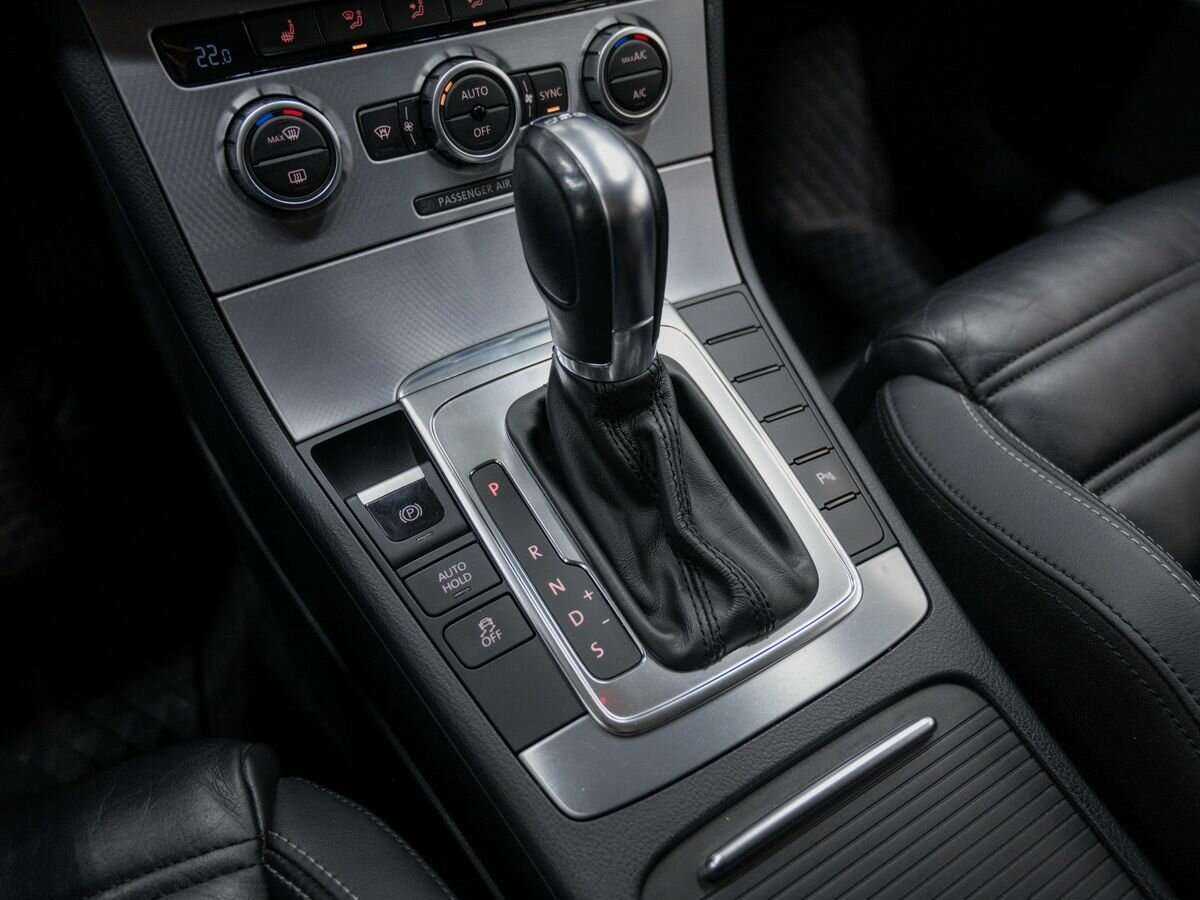 Volkswagen Passat CC, 2012 Фото №23