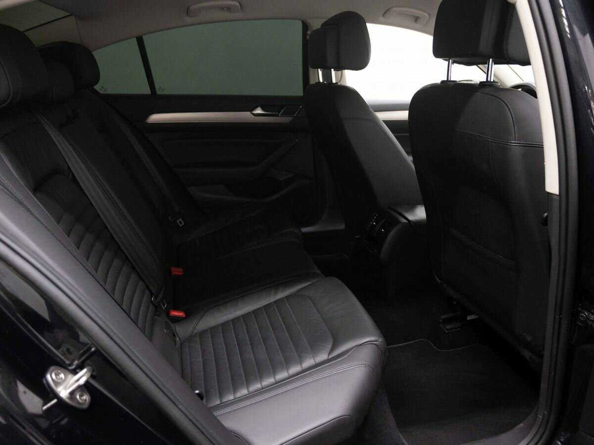 Volkswagen Passat, 2019 Фото №10