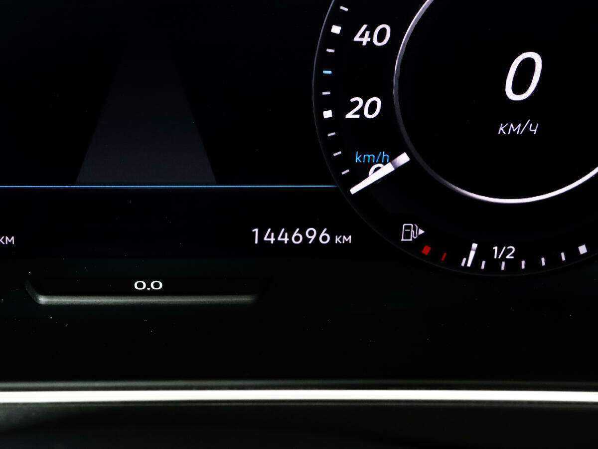 Volkswagen Tiguan, 2018 Фото №20