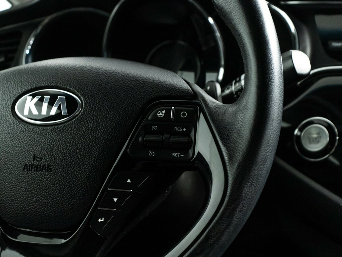 Kia Ceed II Рестайлинг, 2017 Фото №15