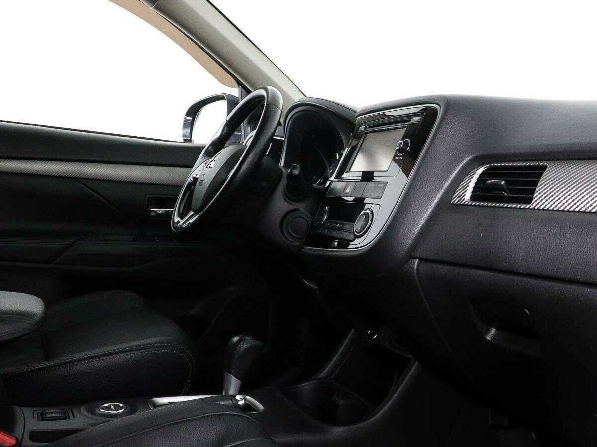 Mitsubishi Outlander, 2015 Фото №7