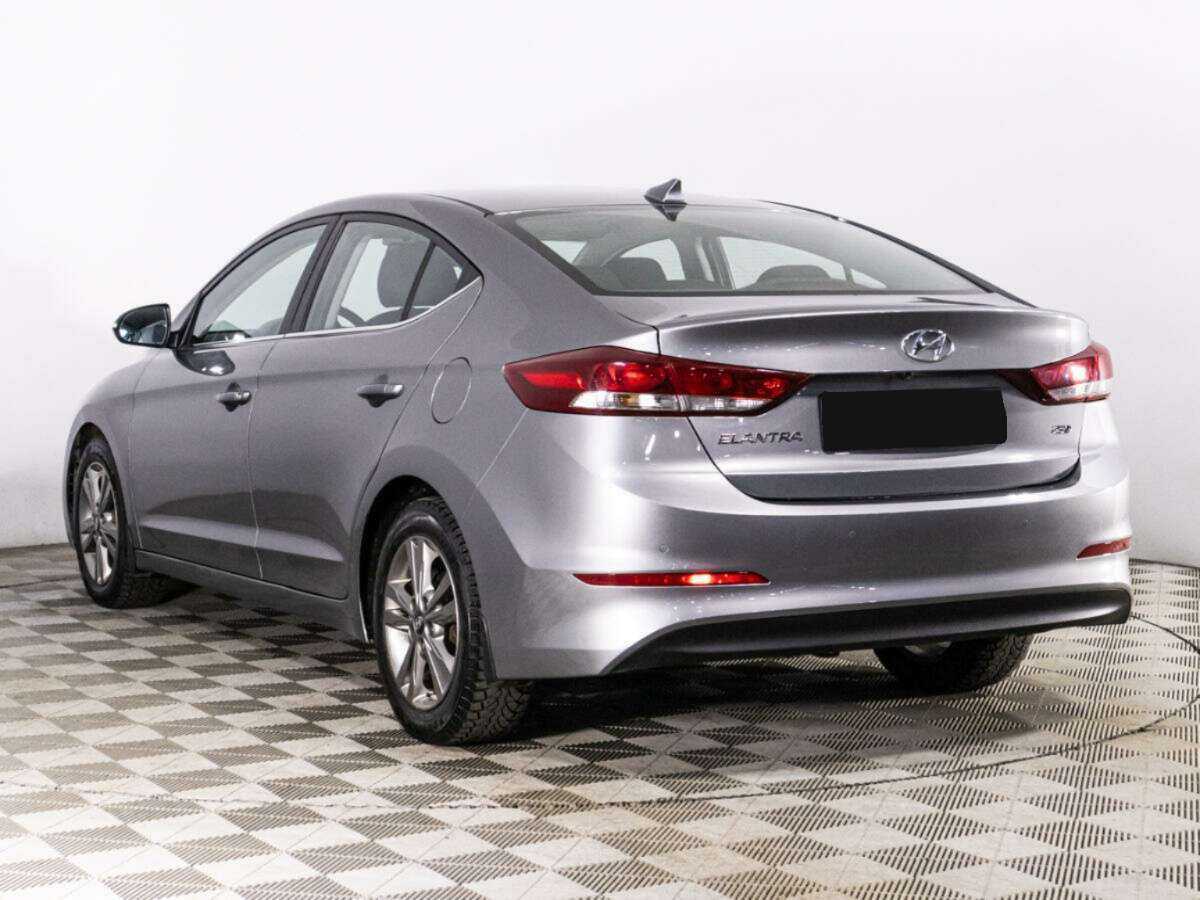 Hyundai Elantra, 2018 Фото №7