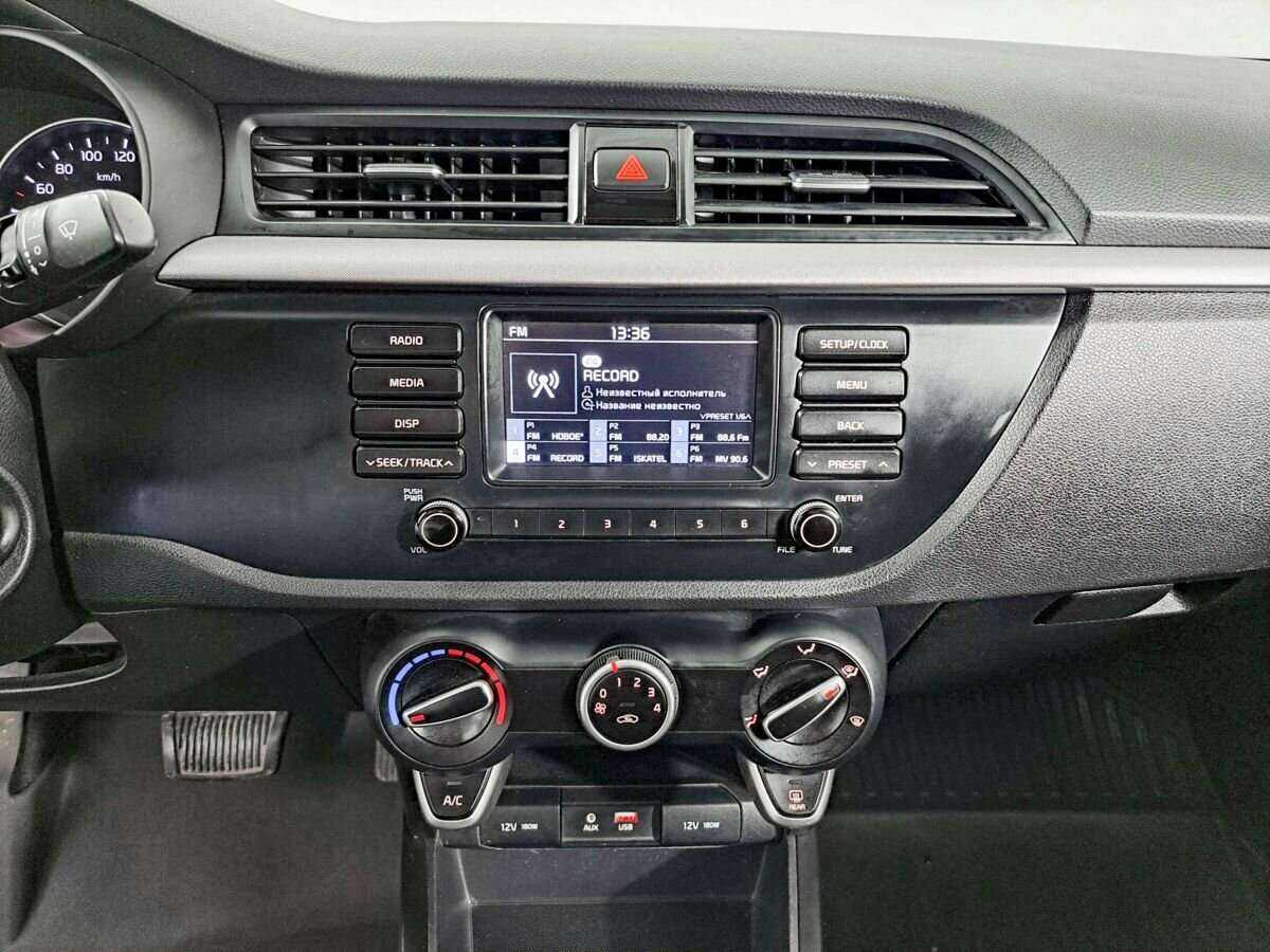 Kia Rio, 2017 Фото №13