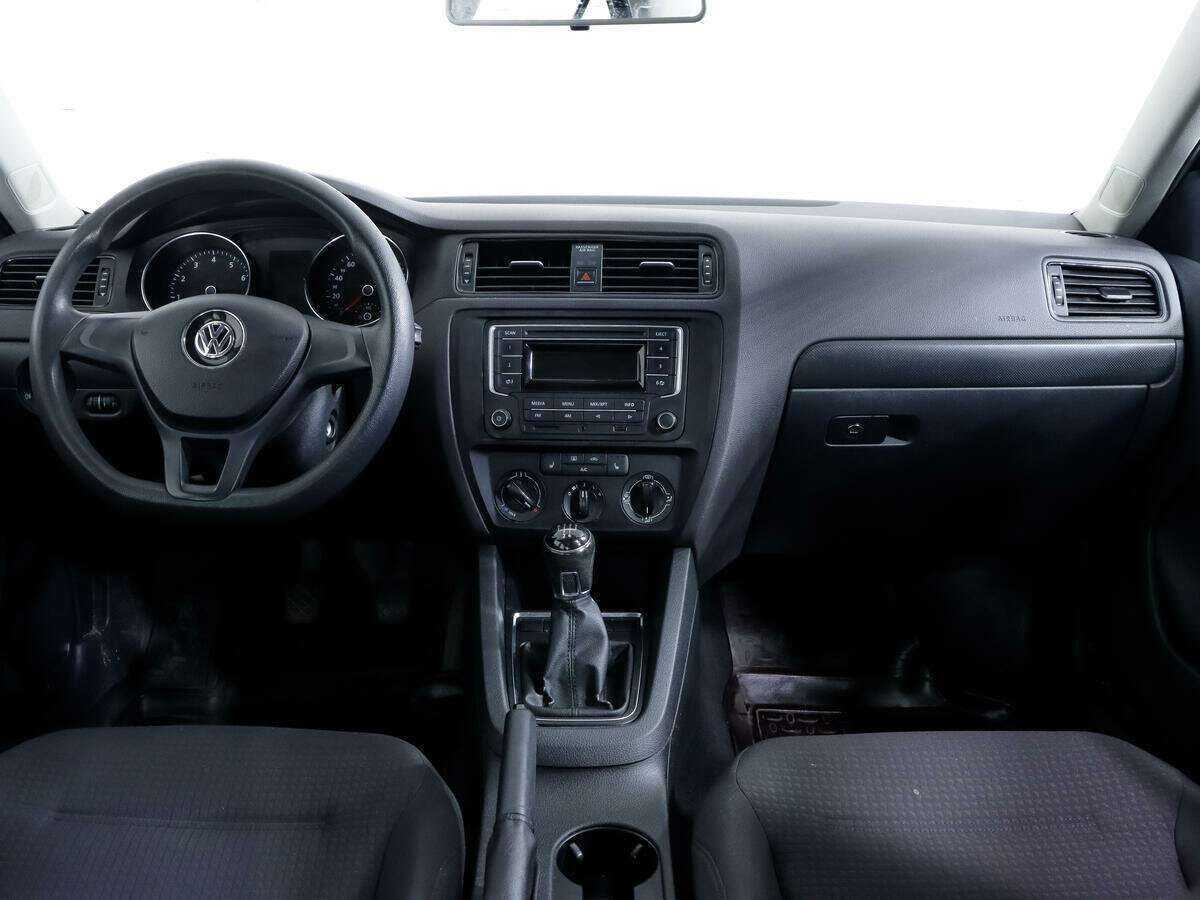 Volkswagen Jetta, 2015 Фото №10