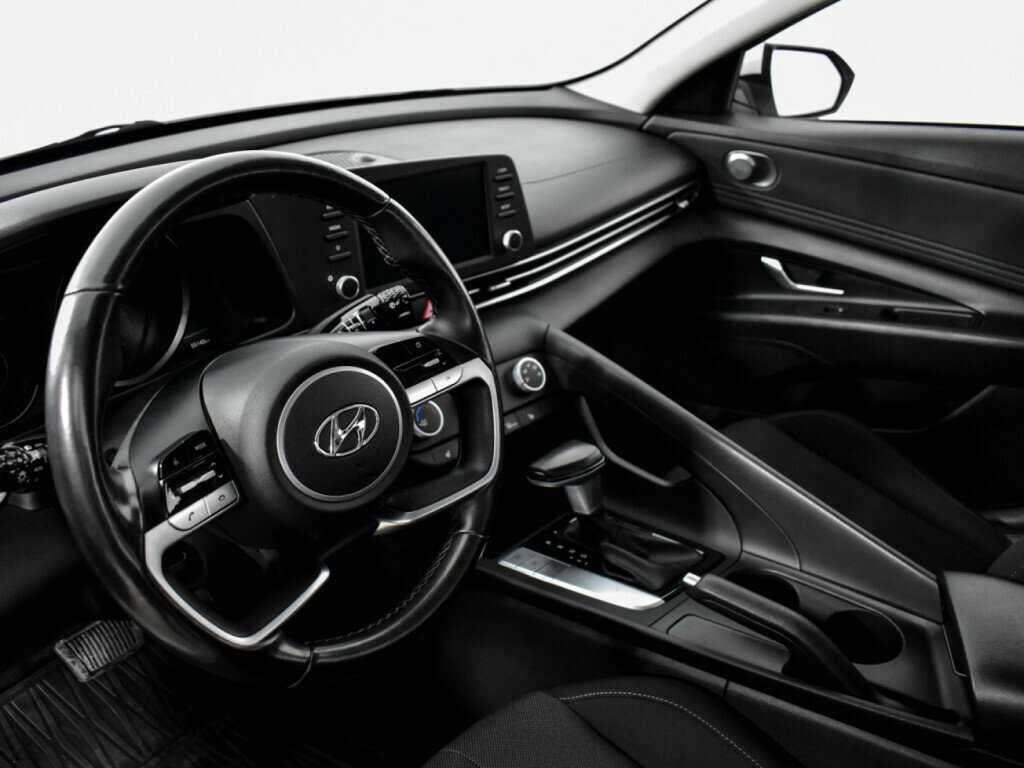 Hyundai Elantra, 2021 Фото №6