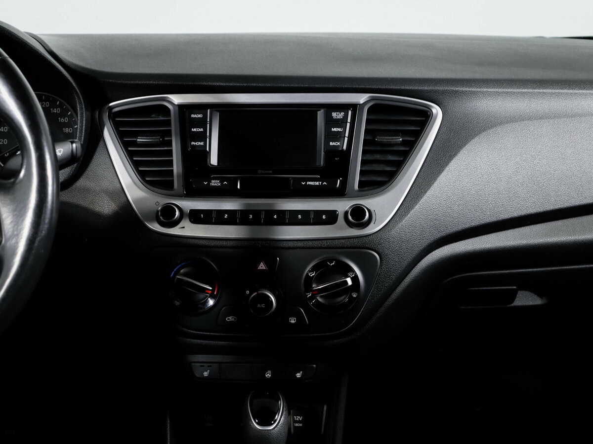 Hyundai Solaris II, 2018 Фото №11