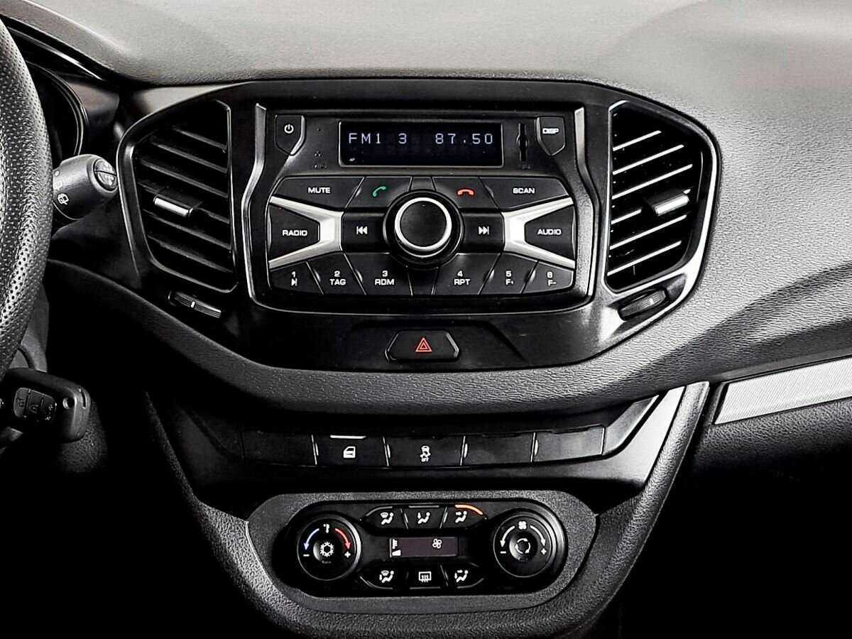 Lada (ВАЗ) Vesta SW, 2020 Фото №13